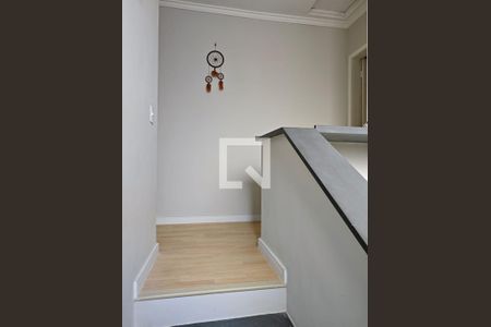 Escada de casa à venda com 3 quartos, 170m² em Jardim Colombo, São Paulo