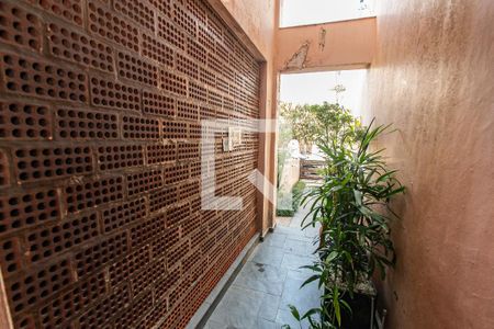 Entrada de casa à venda com 3 quartos, 298m² em Jardim da Gloria, São Paulo