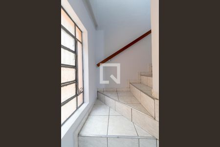 Escada de casa à venda com 2 quartos, 91m² em Itaquera, São Paulo