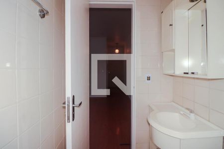 Banheiro de apartamento para alugar com 1 quarto, 43m² em Petrópolis, Porto Alegre