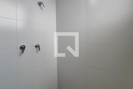 Banheiro Suíte de apartamento à venda com 3 quartos, 77m² em Swiss Park, Campinas