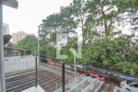 Sacada de casa à venda com 3 quartos, 202m² em Jardim Umuarama, São Paulo