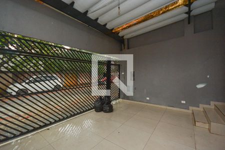 Garagem de casa à venda com 3 quartos, 202m² em Jardim Umuarama, São Paulo