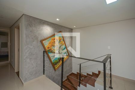 Escada de casa à venda com 3 quartos, 202m² em Jardim Umuarama, São Paulo
