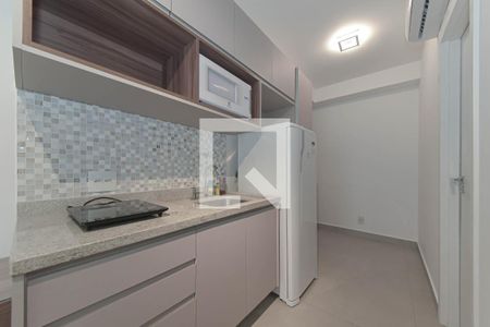 Cozinha de kitnet/studio para alugar com 1 quarto, 25m² em Jardim das Acacias, São Paulo