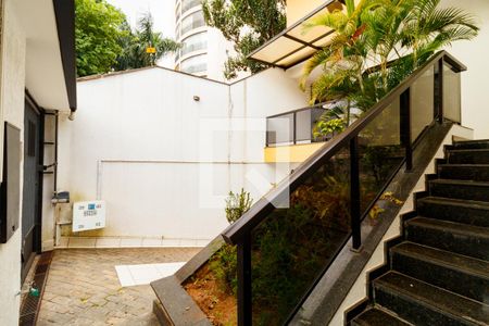 Área comum de casa à venda com 4 quartos, 350m² em Vila Maria Alta, São Paulo