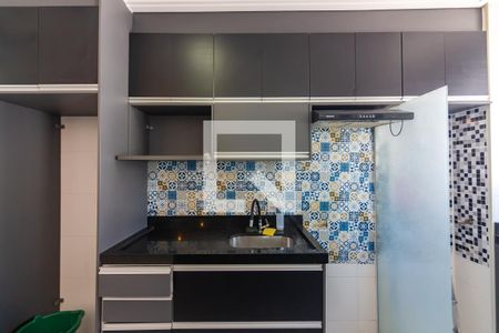 Cozinha  de apartamento à venda com 2 quartos, 47m² em Conceicao, Osasco