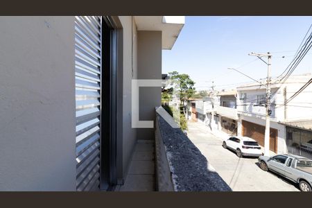 Casa à venda com 300m², 4 quartos e 2 vagas Casa à venda com 300m², 4 quartos e 2 vagasSacada do Quarto 1 - Casa 2