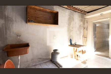 Casa à venda com 300m², 4 quartos e 2 vagas Casa à venda com 300m², 4 quartos e 2 vagasÁrea de Serviço - Casa 1