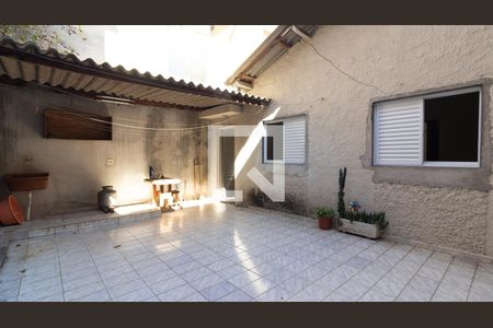 Casa à venda com 300m², 4 quartos e 2 vagas Casa à venda com 300m², 4 quartos e 2 vagasÁrea de Serviço - Casa 1