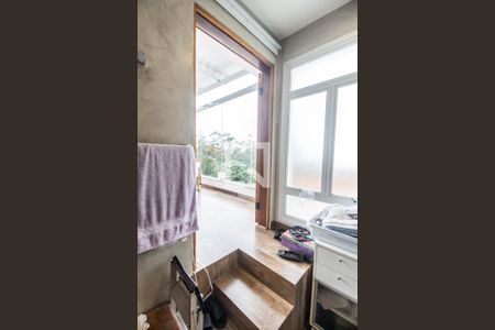 Banheiro da Suíte 1 de casa de condomínio para alugar com 1 quarto, 420m² em Alphaville, Santana de Parnaíba