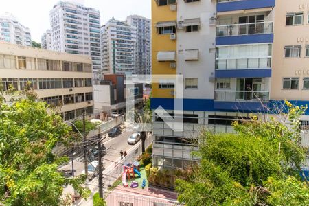 Vista da Sala de apartamento para alugar com 3 quartos, 85m² em Icaraí, Niterói