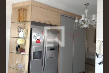 Casa à venda com 4 quartos, 355m² em Jardim Japao, São Paulo