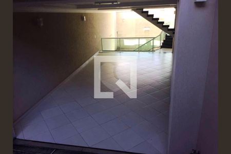Casa à venda com 4 quartos, 355m² em Jardim Japao, São Paulo