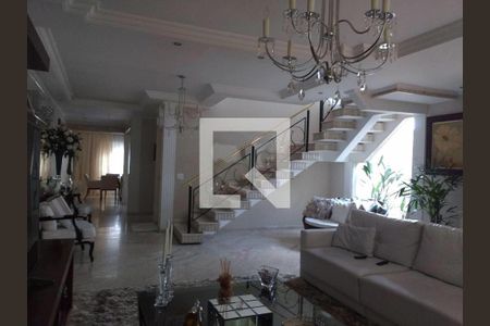 Casa à venda com 4 quartos, 355m² em Jardim Japao, São Paulo