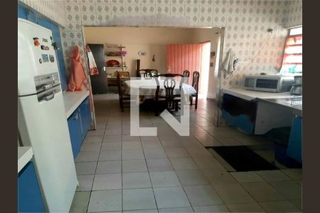 Casa à venda com 3 quartos, 229m² em Vila Inah, São Paulo