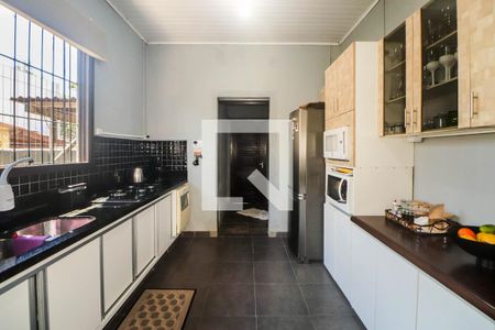 Cozinha de casa à venda com 2 quartos, 300m² em Sarandi, Porto Alegre