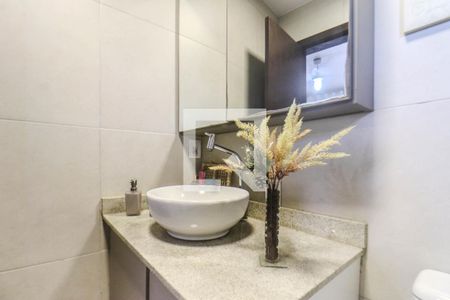 Banheiro da Suíte de casa à venda com 2 quartos, 300m² em Sarandi, Porto Alegre