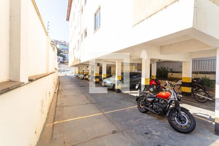 Garagem de apartamento à venda com 2 quartos, 45m² em Santa Efigênia, Belo Horizonte