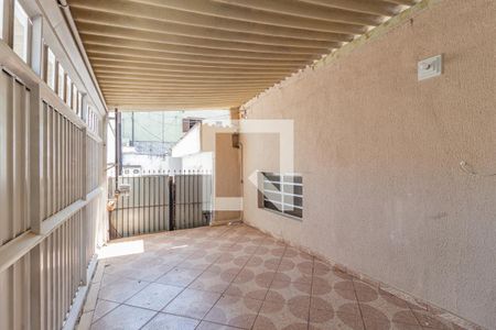 Garagem de casa para alugar com 2 quartos, 200m² em Km 18, Osasco