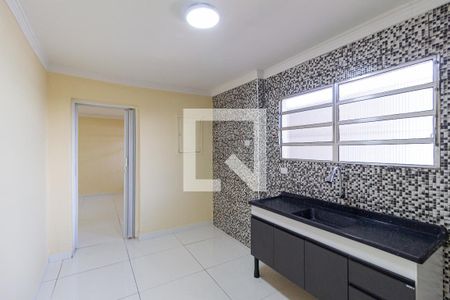 Cozinha de casa para alugar com 2 quartos, 200m² em Km 18, Osasco