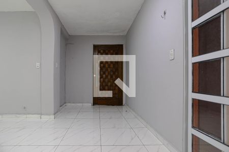 Sala de casa para alugar com 3 quartos, 175m² em Conjunto Habitacional Antonio Bovolenta, Mogi das Cruzes