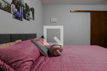 Quarto 1 de casa para alugar com 3 quartos, 175m² em Conjunto Habitacional Antonio Bovolenta, Mogi das Cruzes