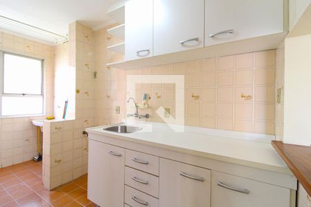Cozinha de apartamento para alugar com 1 quarto, 42m² em Itaim Bibi, São Paulo