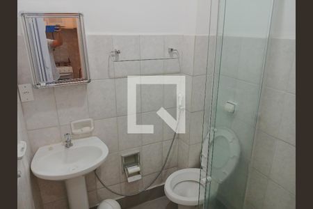 Banheiro de apartamento para alugar com 1 quarto, 31m² em Vila Buarque, São Paulo