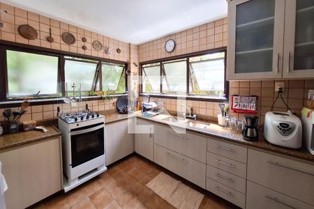 Cozinha de casa de condomínio à venda com 4 quartos, 227m² em Itaipu, Niterói