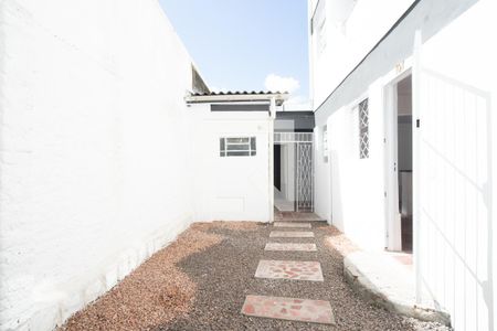 Entrada de casa para alugar com 1 quarto, 60m² em Partenon, Porto Alegre