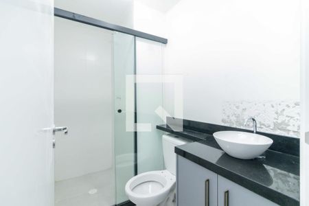 Banheiro de apartamento à venda com 2 quartos, 34m² em Vila Gomes, São Paulo