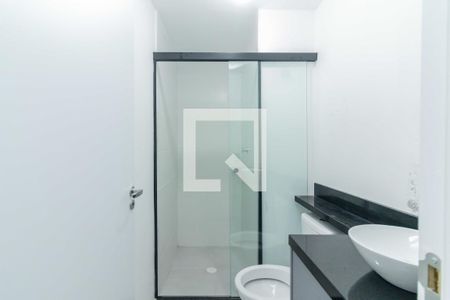 Banheiro de apartamento à venda com 2 quartos, 34m² em Vila Gomes, São Paulo