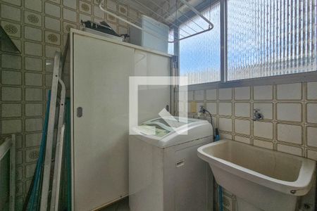 Área de serviço de apartamento para alugar com 3 quartos, 120m² em Vila Maia, Guarujá