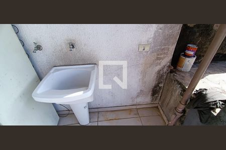 Área de Serviço de casa para alugar com 2 quartos, 80m² em Jardim Iracema, Taboão da Serra