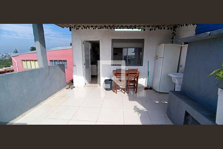 Varanda de casa para alugar com 2 quartos, 80m² em Jardim Iracema, Taboão da Serra
