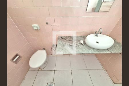 Banheiro de apartamento para alugar com 2 quartos, 60m² em Lapa, Rio de Janeiro