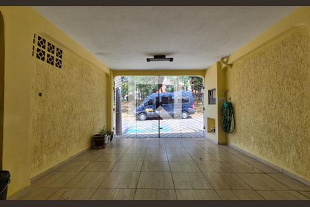 Garagem de casa à venda com 3 quartos, 163m² em Vila Camilópolis, Santo André