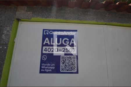 Placa Instalada de casa para alugar com 1 quarto, 210m² em Campo Grande, Rio de Janeiro
