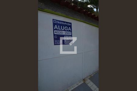 Placa Instalada de casa para alugar com 1 quarto, 210m² em Campo Grande, Rio de Janeiro