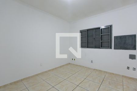 Quarto 1 de casa à venda com 3 quartos, 380m² em Vila Carmosina, São Paulo