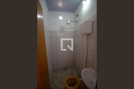 Banheiro de kitnet/studio para alugar com 1 quarto, 26m² em Setor N, Brasília