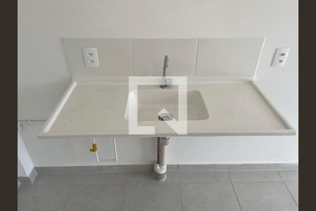 Sala e Cozinha Integrada de apartamento à venda com 1 quarto, 27m² em Parque Industrial Tomas Edson, São Paulo