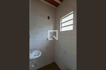 Banheiro Casa 2 de casa à venda com 3 quartos, 300m² em Universitário, Belo Horizonte