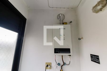 Detalhe da area de serviço de apartamento para alugar com 1 quarto, 49m² em Vila Suzana, São Paulo
