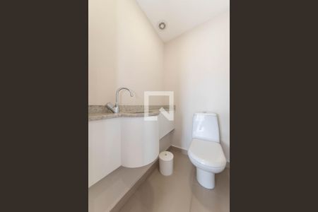 Lavabo de apartamento para alugar com 3 quartos, 136m² em Vila Dom Pedro I, São Paulo