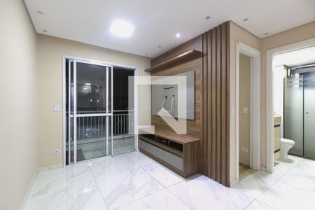 Sala de apartamento para alugar com 2 quartos, 50m² em Vila Carmosina, São Paulo