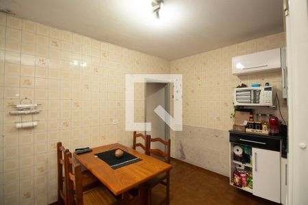 Cozinha 2 de casa à venda com 4 quartos, 150m² em Jardim Japao, São Paulo