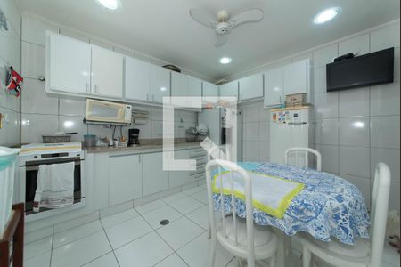 Cozinha de casa à venda com 3 quartos, 160m² em Vila Paulista, São Paulo
