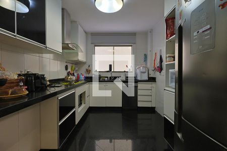Apartamento à venda com 4 quartos, 230m² em Buritis, Belo Horizonte